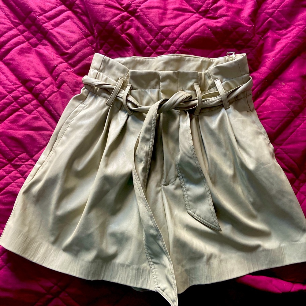 Brand new zara shorts